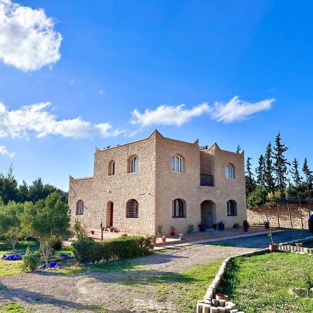 Quiet Oasis Luxury Stone Villa With Panoramic Views Near As-Sawíra Exteriér fotografie